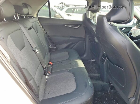 KNDCR3LE4S5262833 2025 KIA NIRO White Widok tylnych siedzeń