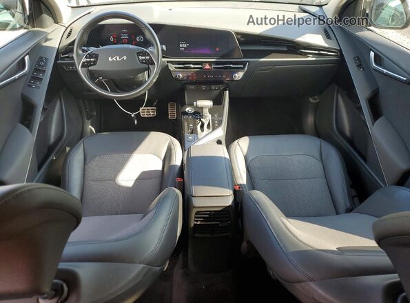 KNDCR3LE6R5152070 2024 KIA NIRO Black Dashboard view