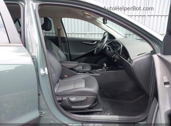 KNDCR3LE7P5070376 2023 KIA NIRO Green წინა სალონის ხედი