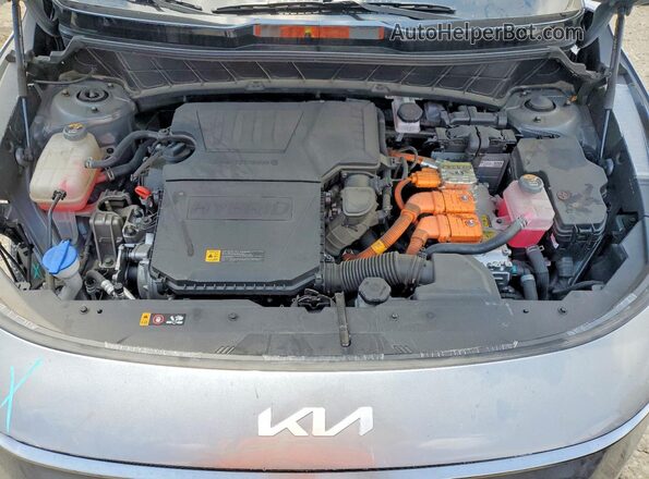 KNDCR3LE7P5099490 2023 KIA NIRO Silver Շարժիչի բաժամունքի տեսք