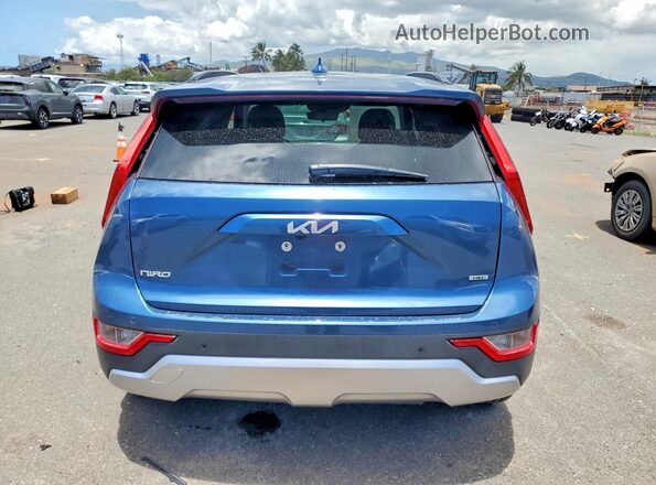 KNDCR3LE8P5040643 2023 KIA NIRO Синий Вид сзади