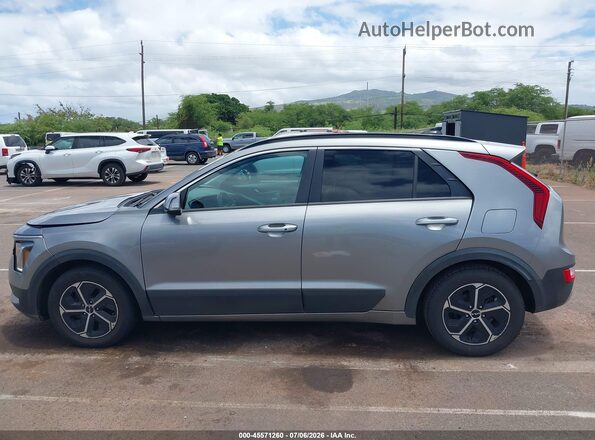 KNDCR3LE9P5059864 2023 KIA NIRO Gray 360 interior view