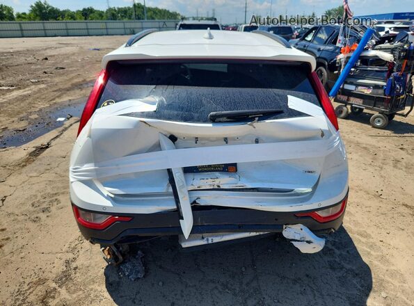 KNDCR3LE9P5109906 2023 KIA NIRO Белый Вид сзади