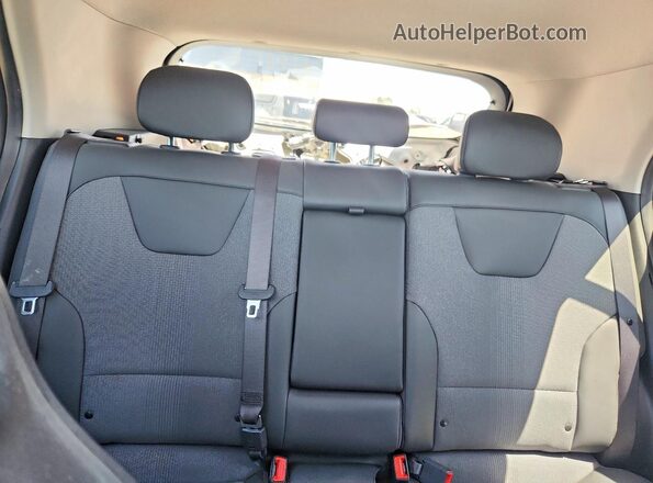 KNDCR3LE9P5109906 2023 KIA NIRO Белый Вид задних сидений