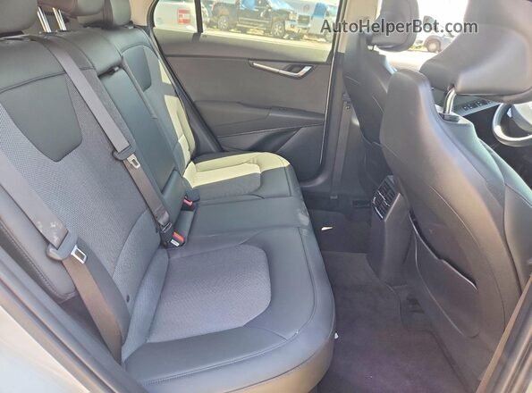 KNDCR3LE9P5109906 2023 KIA NIRO Белый Вид задней части салона
