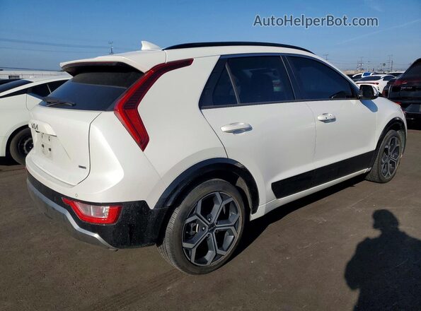 KNDCR3LEXP5043169 2023 KIA NIRO White Rear right