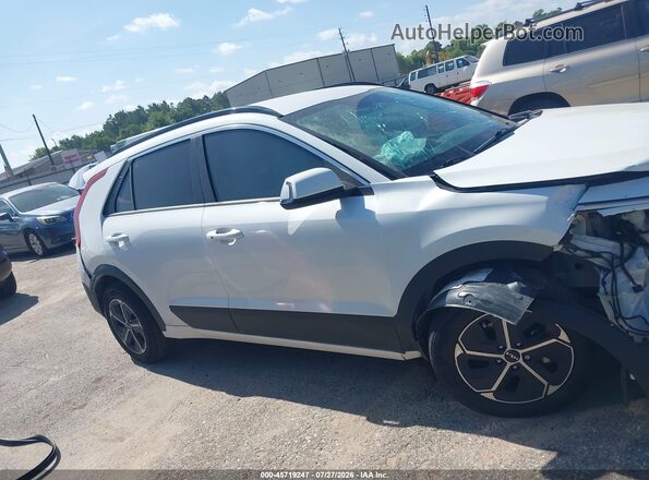 KNDCR3LEXP5047108 2023 KIA NIRO White Rear interior view