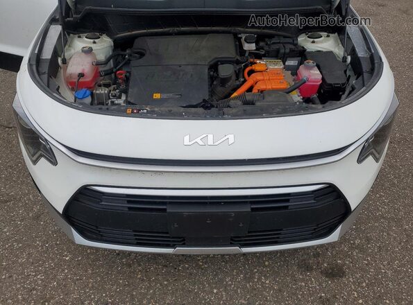 KNDCR3LEXR5141752 2024 KIA NIRO Белый Вид подкапотного пространства