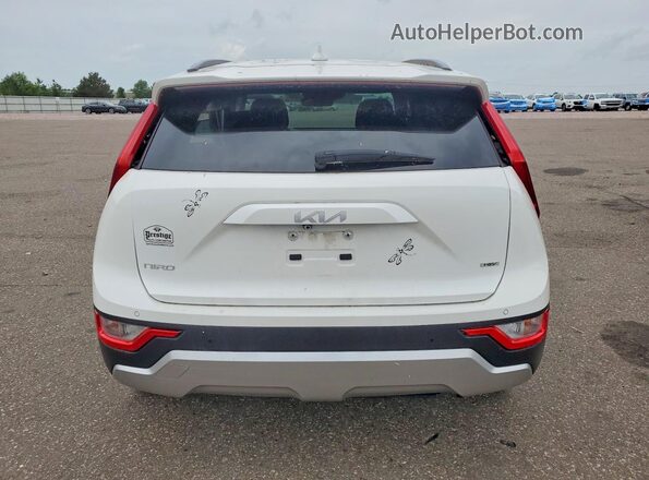 KNDCR3LEXR5141752 2024 KIA NIRO Белый Вид сзади