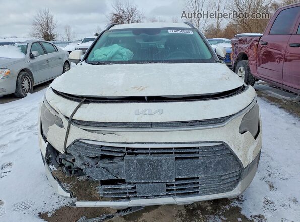KNDCS3LF1S5234677 2025 KIA NIRO White Front view