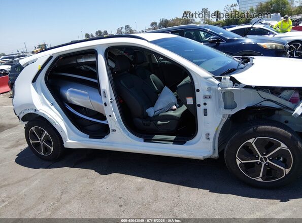 KNDCS3LF2S5276663 2025 KIA NIRO PLUG-IN HYBRID White უკანა სალონის ხედი