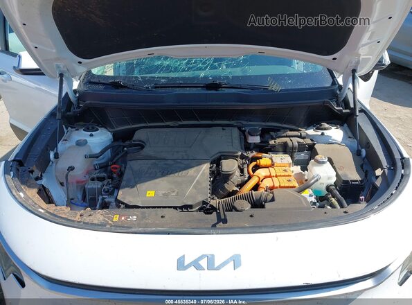 KNDCS3LF6R5125240 2024 KIA NIRO PLUG-IN HYBRID White უკანა ხედი