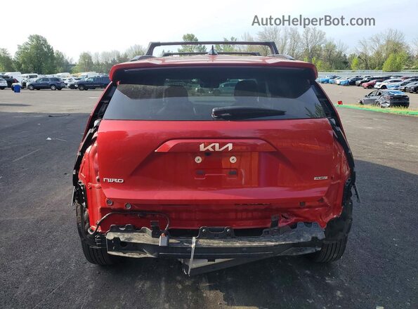 KNDCS3LF6R5171926 2024 KIA NIRO Red Rear view