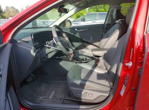 KNDCS3LF6R5171926 2024 KIA NIRO Red Front interior view