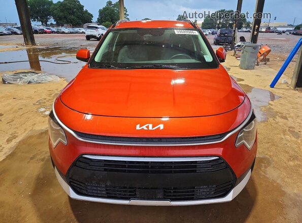 KNDCS3LF8P5069251 2023 KIA NIRO Orange წინა ხედი