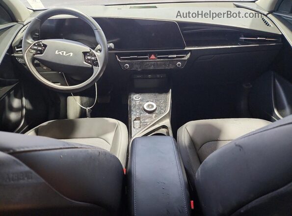 KNDCS3LF8P5069251 2023 KIA NIRO Orange წინა პანელის ხედი