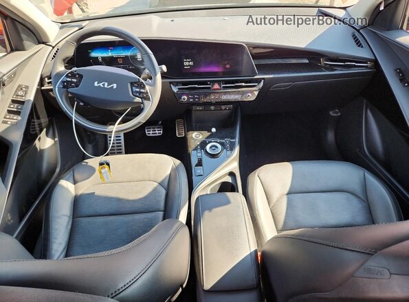 KNDCT3L17P5022715 2023 KIA NIRO Orange Dashboard view