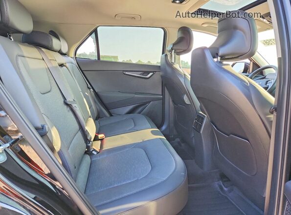 KNDCT3LE5R5127484 2024 KIA NIRO Black Vista de los asientos traseros