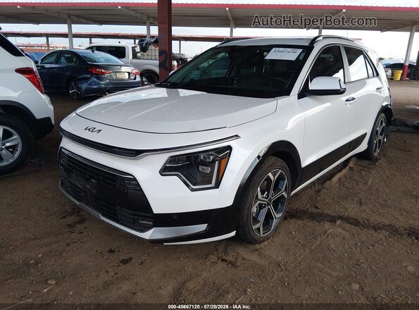 KNDCT3LE7P5060383 2023 KIA NIRO White Front left