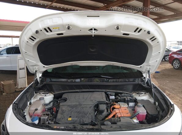 KNDCT3LE7P5060383 2023 KIA NIRO White Rear view