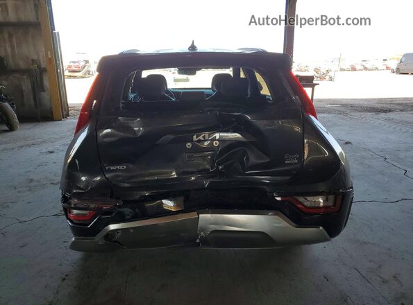 KNDCT3LE9R5131859 2024 KIA NIRO Charcoal Widok z tyłu