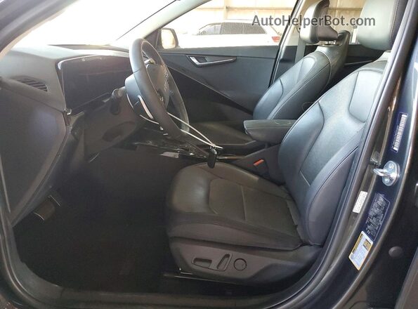 KNDCT3LE9R5131859 2024 KIA NIRO Charcoal Widok wnętrza z przodu