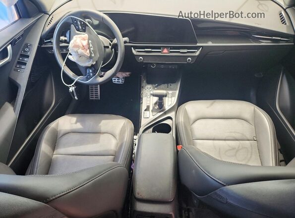 KNDCT3LEXR5201935 2024 KIA NIRO Серый Вид панели приборов