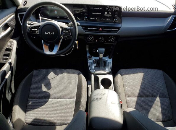 KNDEP2AA0S7723197 2025 KIA SELTOS Black Առջևի վահանակի տեսք