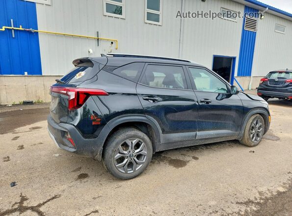KNDEP2AA1R7557573 2024 KIA SELTOS Black Задня права чверть