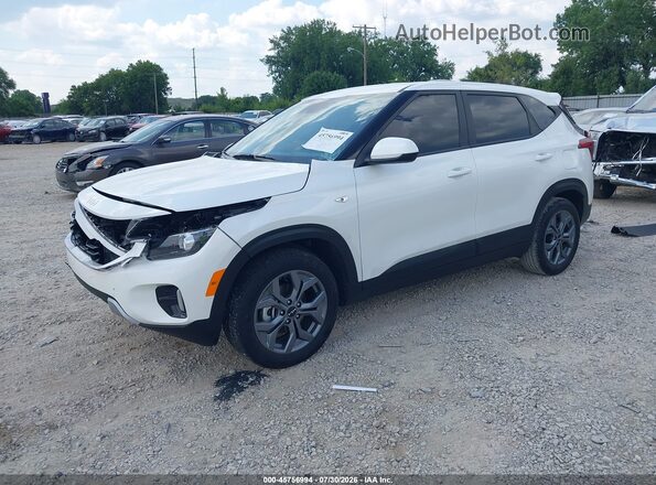 KNDEP2AA4T7873007 2026 KIA SELTOS Белый Передняя левая четверть