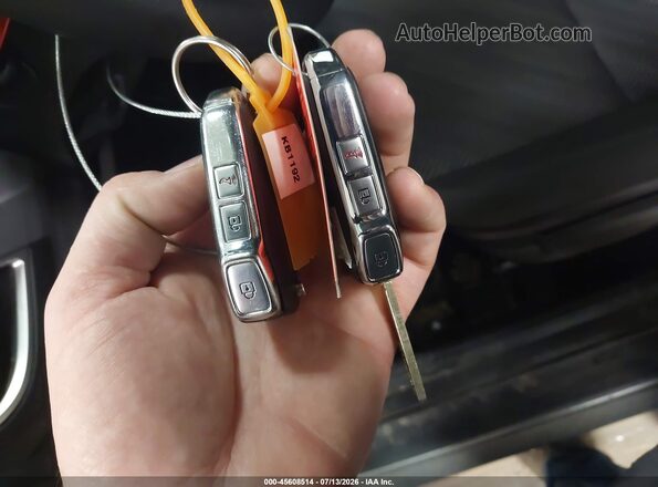 KNDEPCAA0R7637128 2024 KIA SELTOS Silver წინა პანელის ხედი