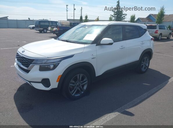 KNDEPCAA1M7061591 2021 KIA SELTOS White Przód lewy