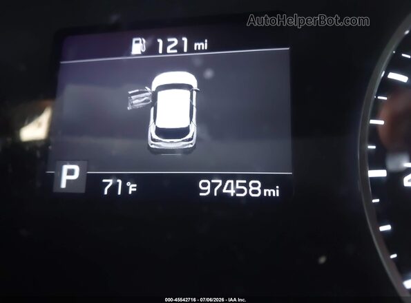 KNDEPCAA1M7061591 2021 KIA SELTOS White 