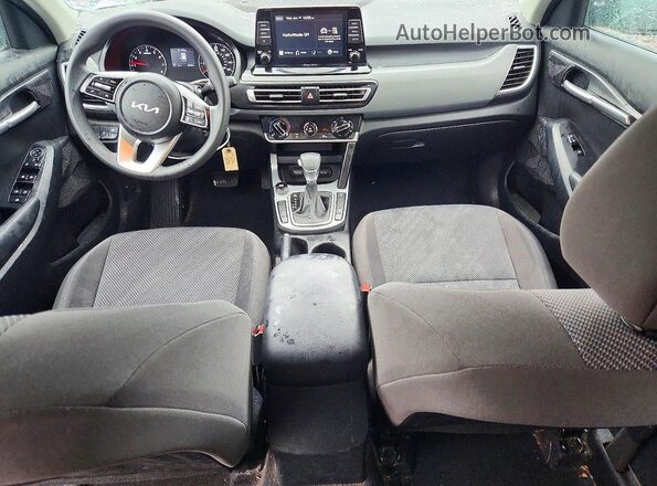 KNDEPCAA2N7275734 2022 KIA SELTOS Black Dashboard view
