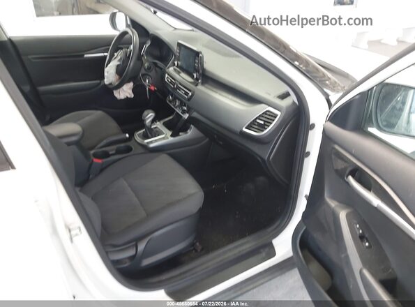 KNDEPCAA2N7330120 2022 KIA SELTOS White Front interior view