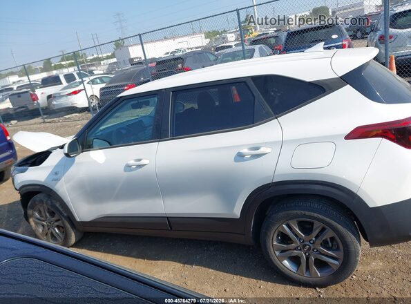 KNDEPCAA3M7184700 2021 KIA SELTOS White 
