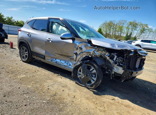 KNDEPCAA3N7238613 2022 KIA SELTOS Gray Передня права чверть