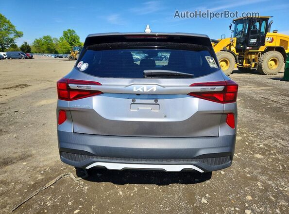 KNDEPCAA3N7238613 2022 KIA SELTOS Gray Вид ззаду