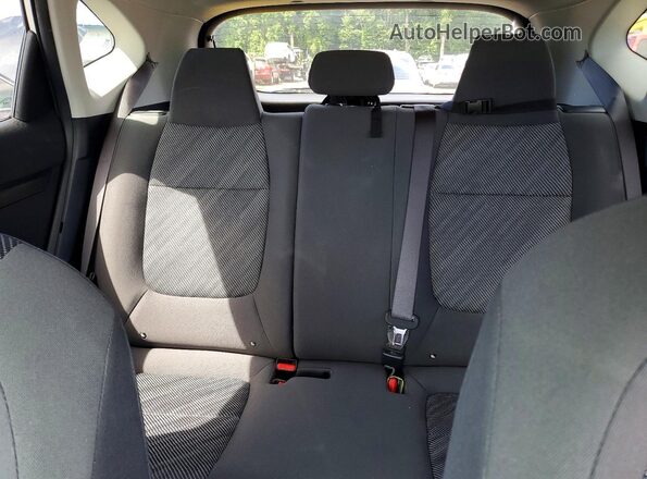 KNDEPCAA3R7529117 2024 KIA SELTOS White Vista de los asientos traseros