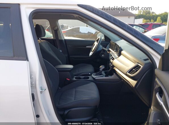 KNDEPCAA3R7633493 2024 KIA SELTOS White Vista interior delantera