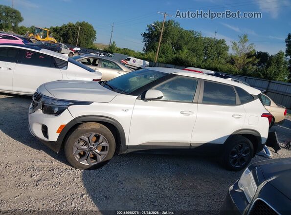 KNDEPCAA3R7633493 2024 KIA SELTOS White 