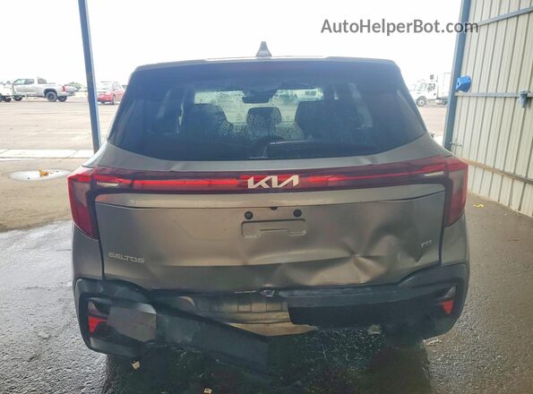 KNDEPCAA3T7902485 2026 KIA SELTOS Gray Вид ззаду