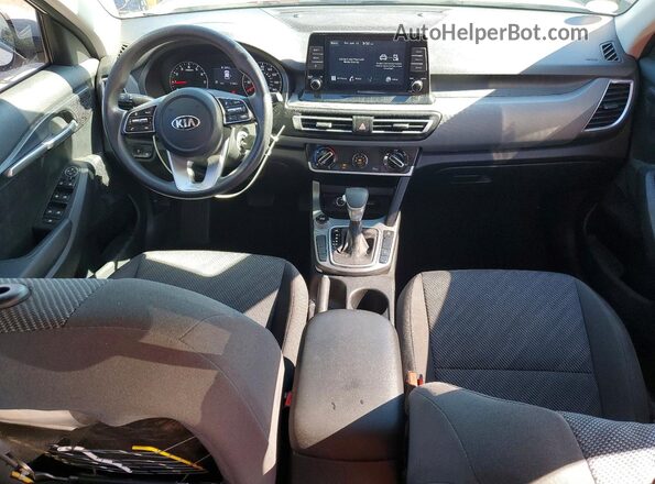 KNDEPCAA4M7213184 2021 KIA SELTOS White Vista del salpicadero