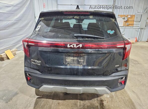KNDEPCAA4R7587883 2024 KIA SELTOS Black Вид ззаду