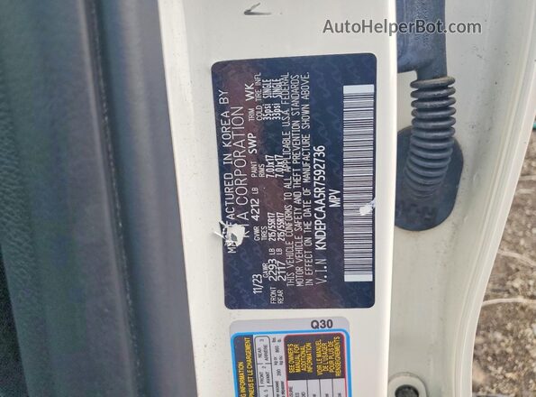 KNDEPCAA5R7592736 2024 KIA SELTOS Белый Вид наклейки с VIN-кодом