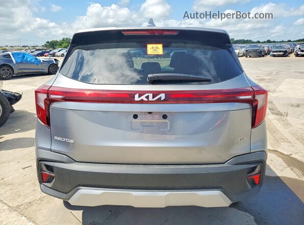 KNDEPCAA5T7889707 2026 KIA SELTOS Gray Widok z tyłu