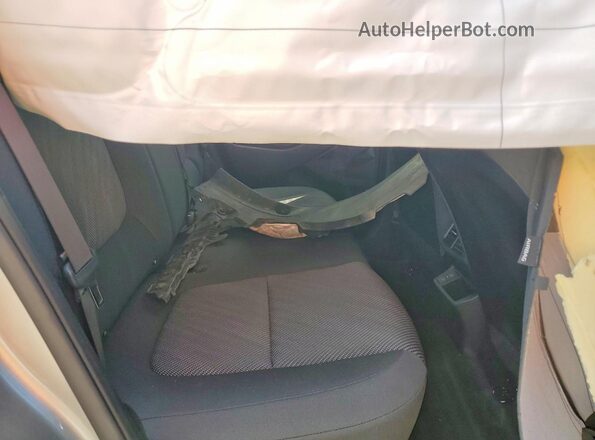 KNDEPCAA5T7889707 2026 KIA SELTOS Gray Widok wnętrza z tyłu