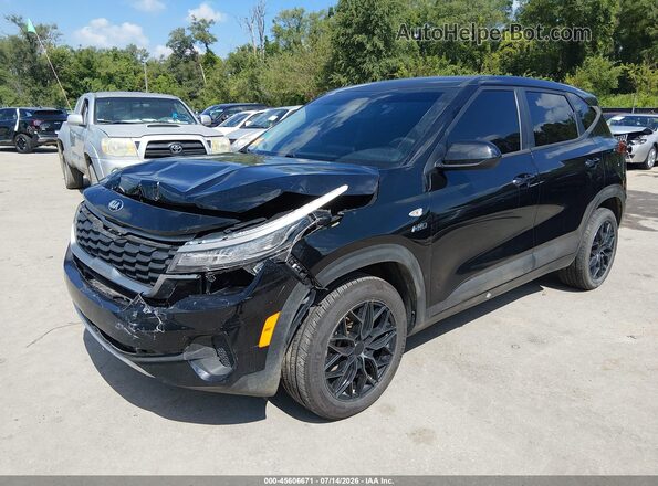 KNDEPCAA7M7138416 2021 KIA SELTOS Black Vista tres cuartos delantera izquierda