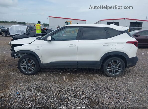KNDEPCAA7P7448263 2023 KIA SELTOS White 