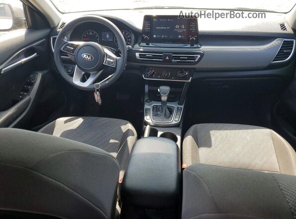 KNDEPCAA8M7225791 2021 KIA SELTOS Серый Вид панели приборов